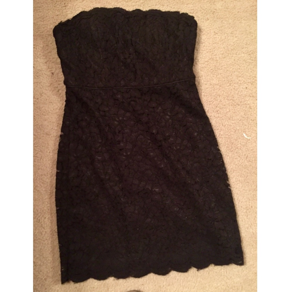 Black Diane Von Furstenberg lace dress size 6